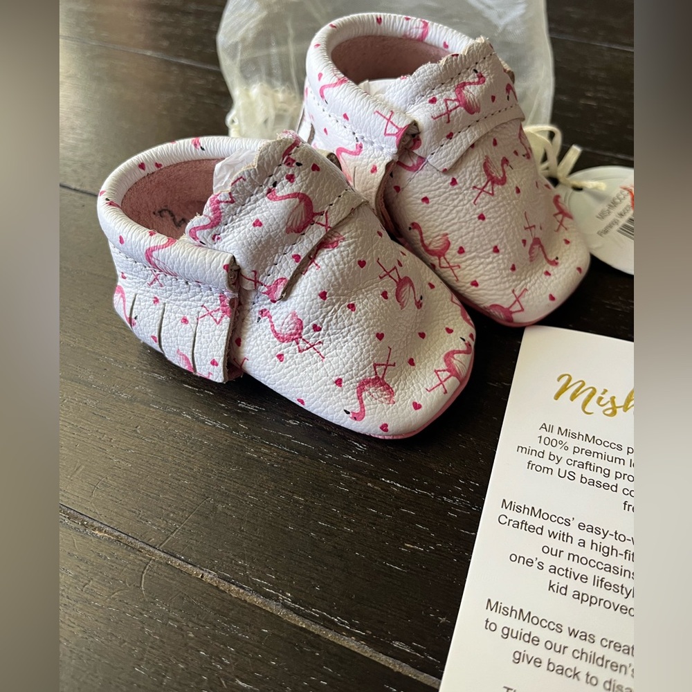 Mishmoccs Baby Moccasins Flamingo Print size 2